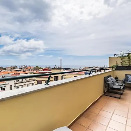 아파트 Rooftop 푼샬